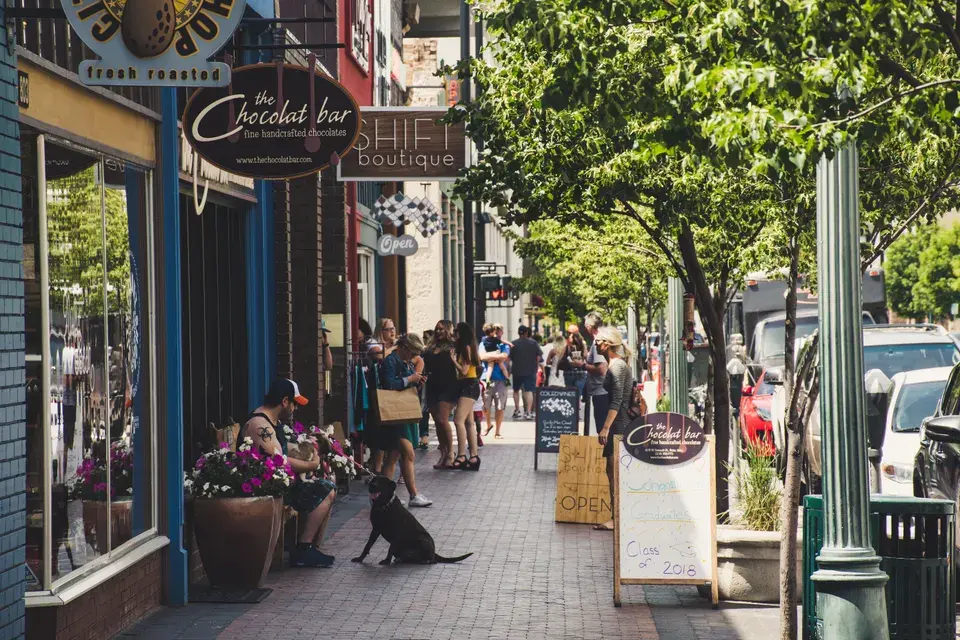 Exploring Glenwood, Iowa in Glenwood